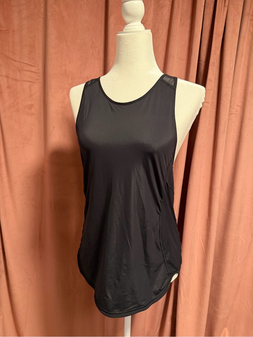 Lululemon Women's Black Sleeveless Performance Tank Top